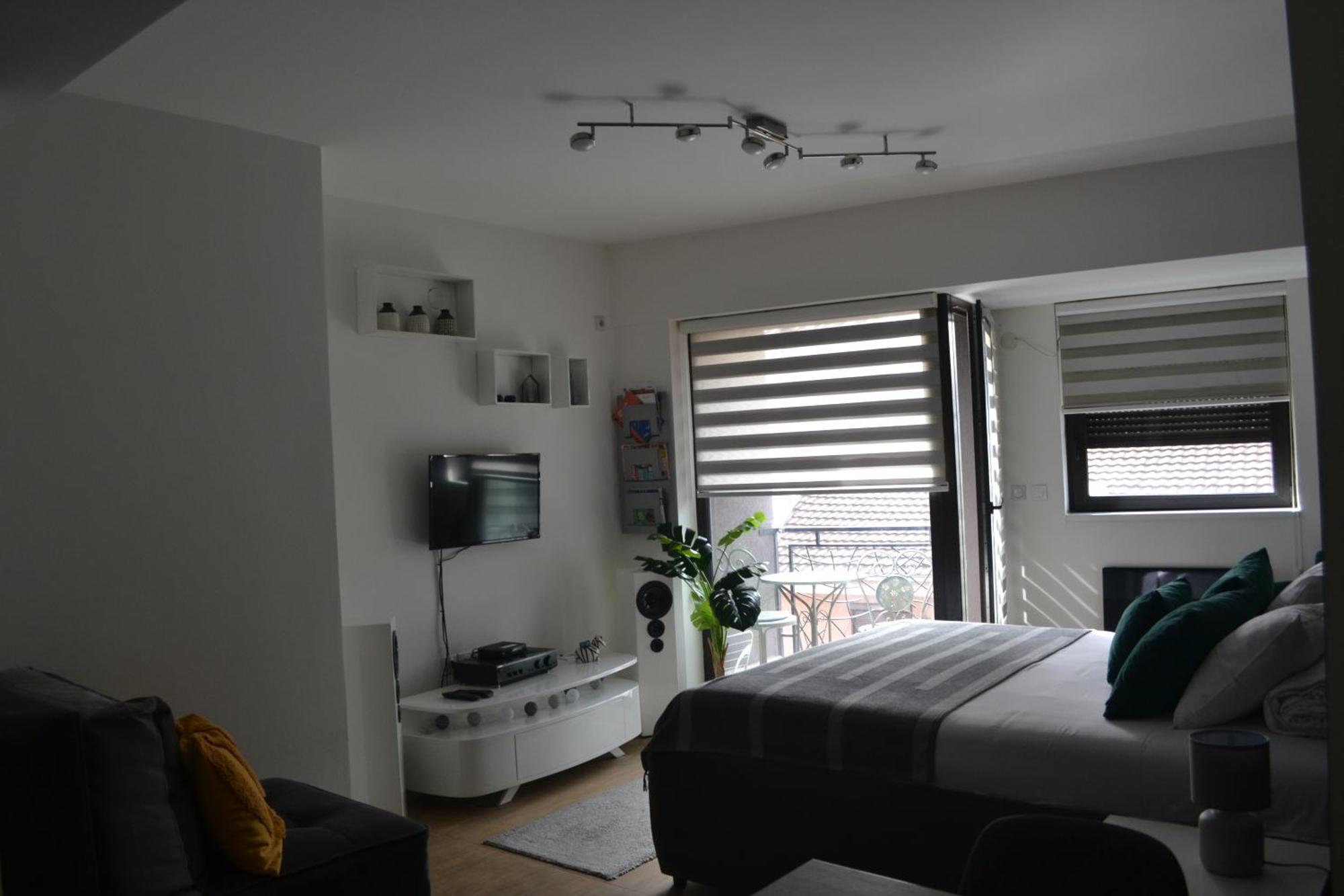 Urban Apartment Nis Luaran gambar