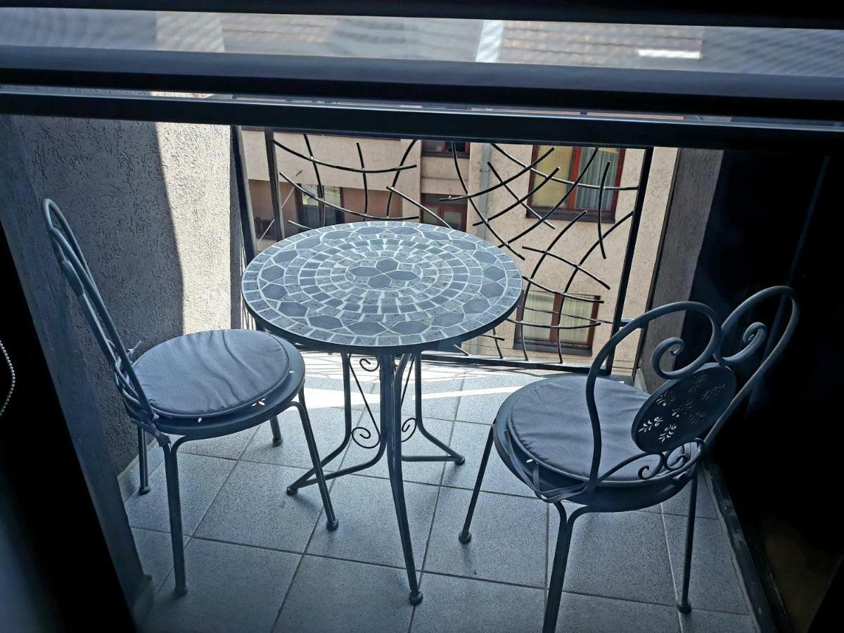 Urban Apartment Nis Luaran gambar
